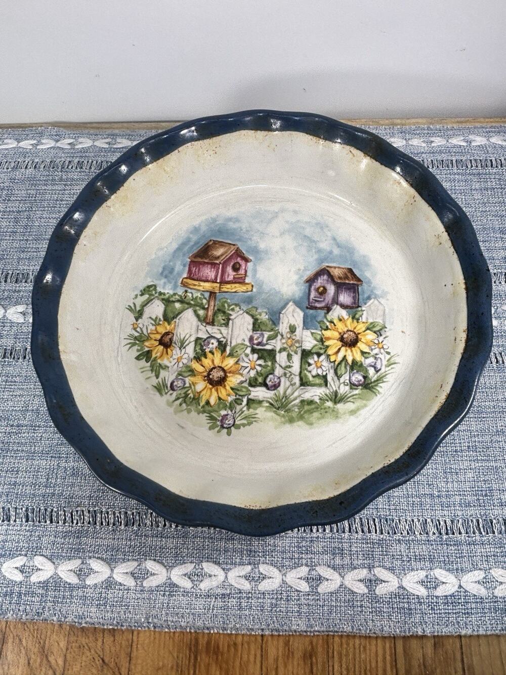 LTD Commodities Ceramic Pie Plate Birdhouse Sunflower Cottagecore 10"